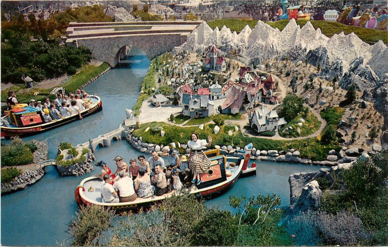 Disneyland Postcard Storybook Land Boat Ride D3 Pinocchio's Village Fantasyland