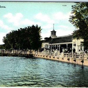 c1910s Lake Manawa, Iowa Busy Outdoor Crowd Dock Postcard Lifeguard Tower A117