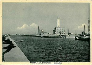 09266 VINTAGE POSTCARD - RAVENNA: MARINA DI RAVENNA-