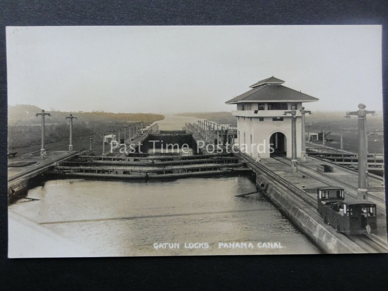 Central America THE PANAMA CANAL Inside Gatun Locks - Old RP Postcard