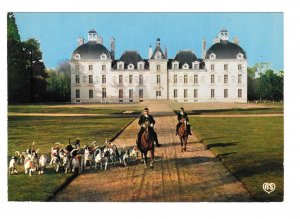 France Chateau Cheverny Loire Hunting Riding Hounds Artaud Freres Postcard 4X6