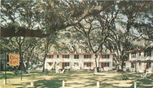 Georgia St Simons Island Queen's Court 1940s Raymond Studios Postcard 22-5895