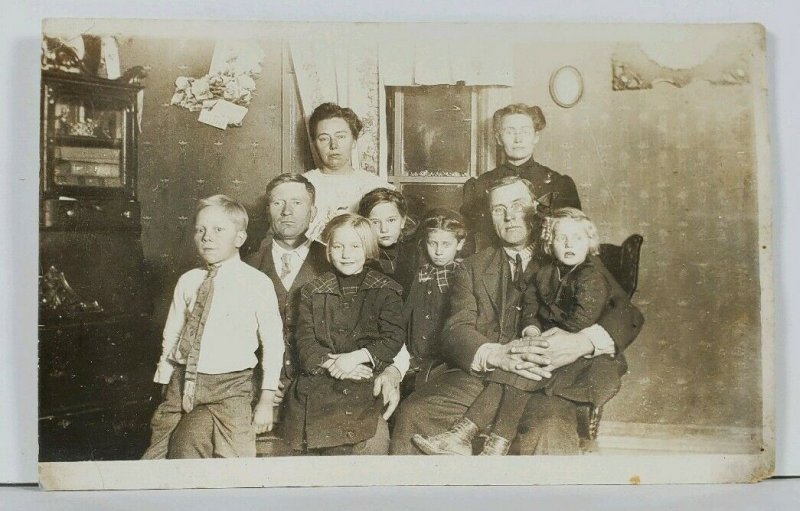 Rppc Early 1900s Family Posing for Photo at Home Cute Children Postcard L11