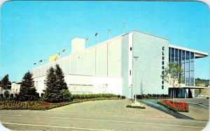 Washington, PA Pennsylvania THE MEADOWS Harness Racing Track Clubhouse Postcard