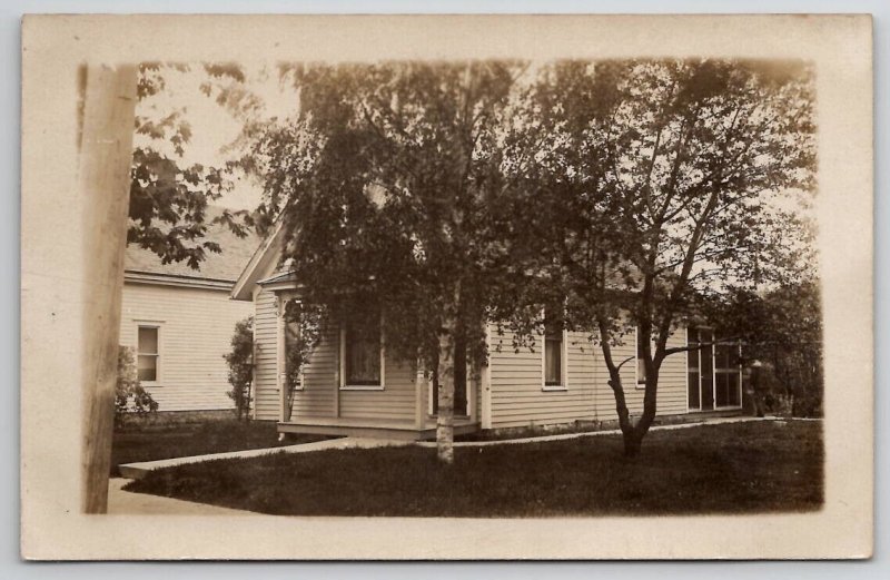 RPPC Lovely Cottage In Cedar Rapids Real Photo 1909 N Liberty Iowa Postcard T24