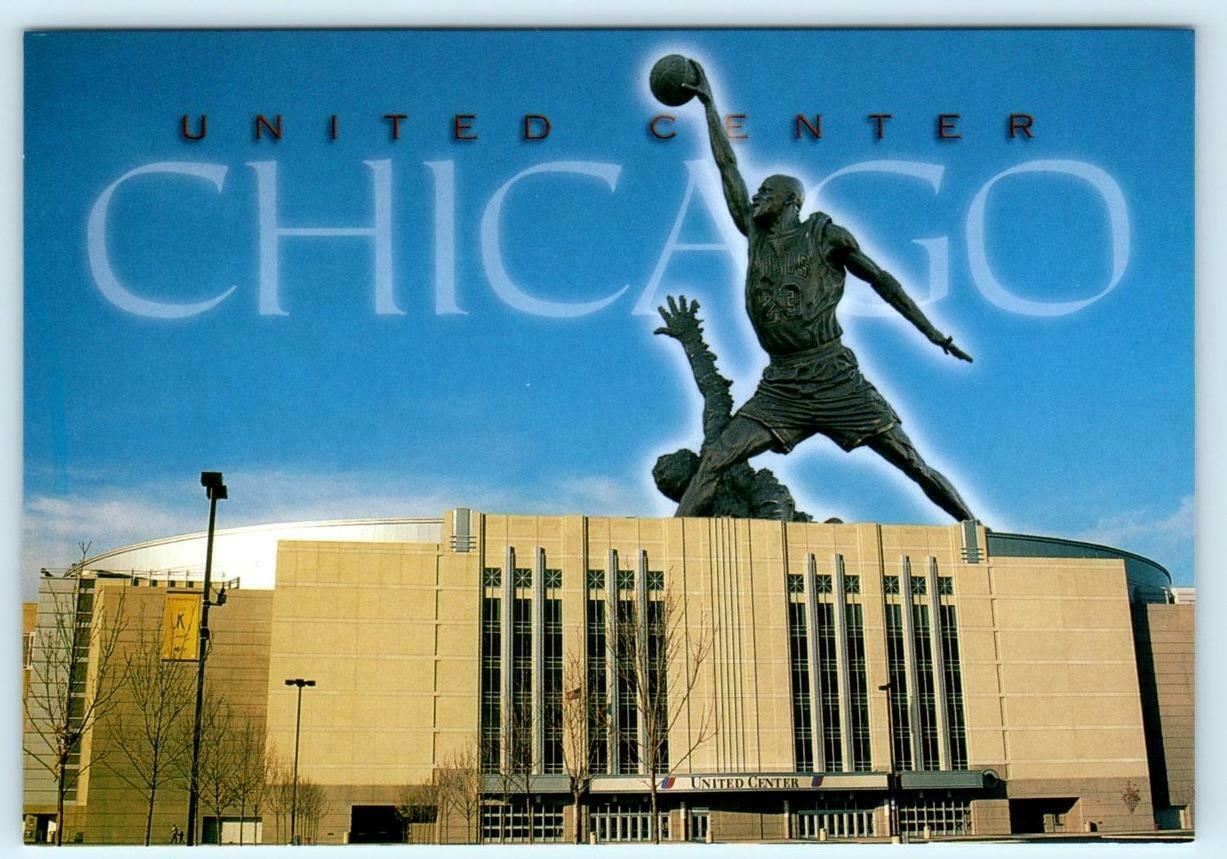 315/R365 - Michael Jordan Statue - United Center - Chicago…