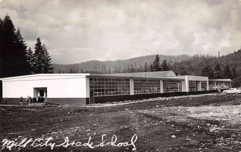 Mill City Oregon Grade School Real Photo Vintage Postcard AA21816