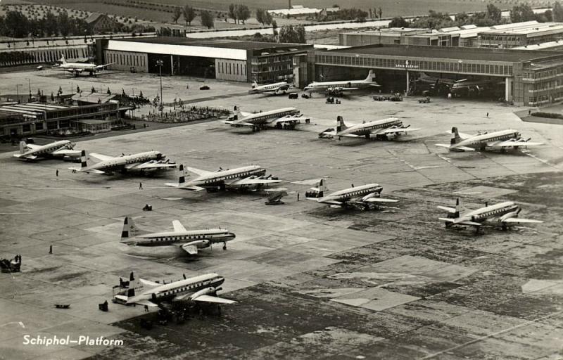 netherlands, AMSTERDAM, Schiphol Airport Aeroport Airplanes (1964) RPPC