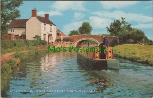 Staffordshire Postcard - Penkridge, Cross Keys Inn, Canal Boat RS37219