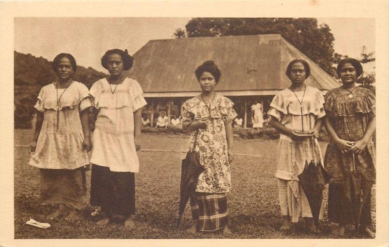 Samoa Pacific Islands native schoolgirls Jeunes eleves des Soeurs d`Apia Oceania