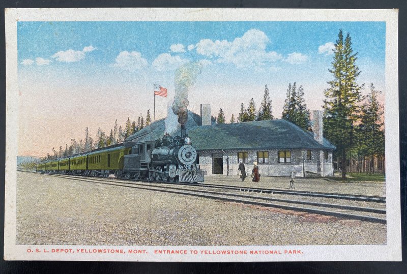 Mint USA Picture Postcard Entrance to Yellowstone National park 