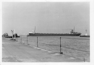 J56/ Snapshot Photograph Photo c1940s Great Lakes Ship Ore? 60