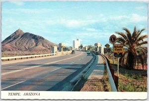 VINTAGE CONTINENTAL SIZE POSTCARD STREET VIEW ACROSS THE TEMPE ARIZONA BRIDGE