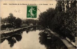 CPA Les Bords de la Marne a JOINVILLE L'Ile de France (569995)