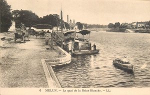 Navigation & sailing related vintage postcard Melun quai of the white queen barg