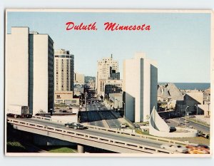 Postcard A view of Superior Street in downtown Duluth, Minnesota