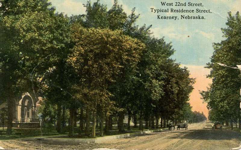 NE - Kearney. West 22nd Street circa 1913           (crease, tear)