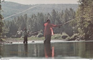 ST-ELEUTHERE , Kam. , Quebec , Canada , 60-70s ; Fishing : #2