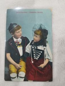 Antique Postcard entitled Bernertrachten - Costumes Bernois