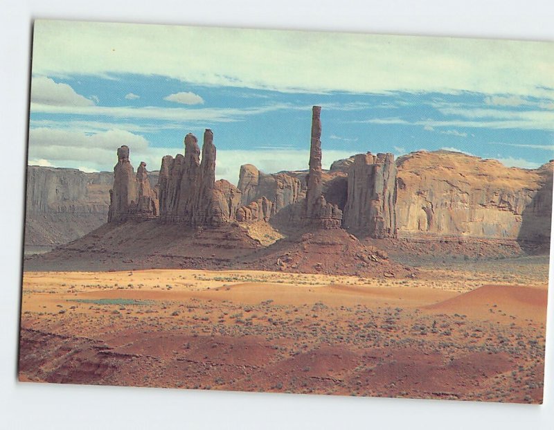 Postcard Majestic Monument found in Northeastern corner in Arizona