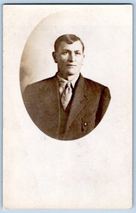 1910's RPPC SIOUX FALLS SOUTH DAKOTA SD PENNY STUDIO OVAL HANDSOME MAN POSTCARD