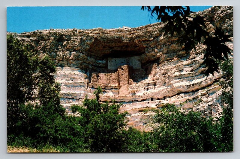 Montezuma Castle National Monument Camp Verde Arizona Vintage Unposted Postcard