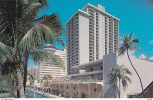 WAIKIKI, Oahu, Hawaii, 40-60s; Waikiki Beachcomber