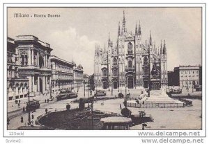 Italy Milano - Piazza Duomo 00´s trolleys