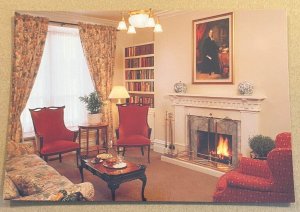 LARGE POSTCARD UNUSED - HALLIBURTON HOUSE INN, HALIFAX, NOVA SCOTIA, CANADA