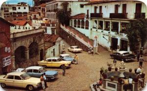 TAXCO GUERRERO MEXICO PLAZUELA y FUENTA~COLONIAL FOUNTAIN & SQUARE POSTCARD