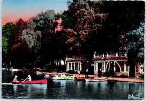 Postcard - Pier of the Lake, Parc de la Tête d'Or - Lyon, France