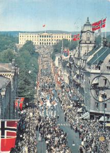 BT5455 Norway The Karl johan Avenue with the royal palace    Norway