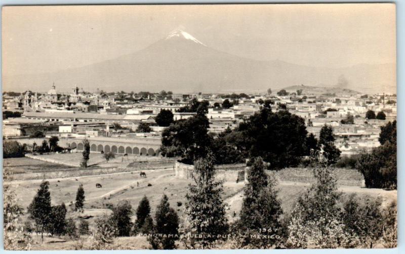 RPPC  Panoramic View of PUEBLA, PUEBLA, MEXICO  Popocatépetl Volcano   Postcard 