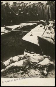 Germany WWI Crash Downed Airplane Dead Pilot 1916  Battlefield  RPPC 65321
