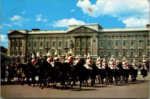 England London Buckingham Palace With Mounted Guards