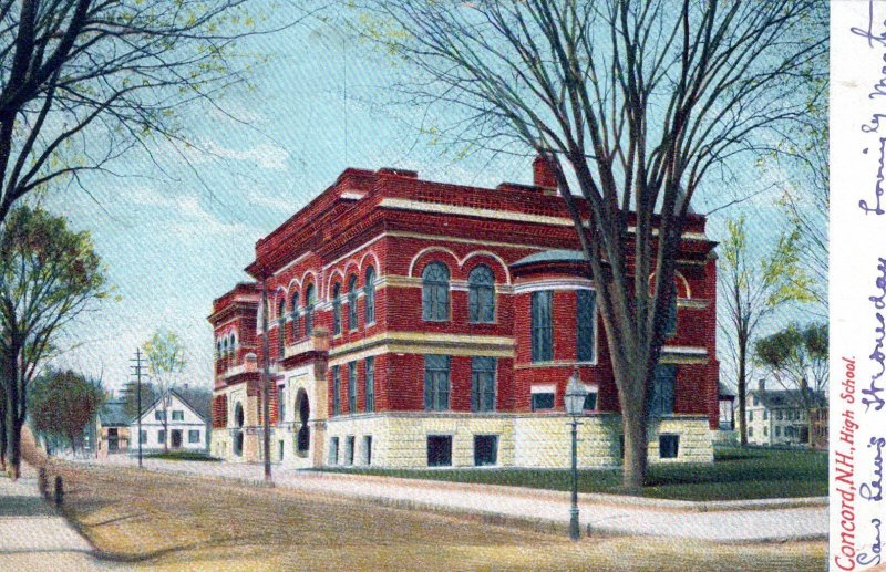 VINTAGE POSTCARD FRONTAGE VIEW OF THE HIGH SCHOOL AT CONCORD NEW HAMPSHIRE 1906