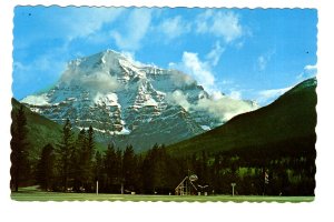 Mount Robson, British Columbia, Esso Gas Station.