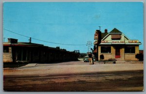 Postcard Niagara Falls Ontario c1960s Coronet Motel Roadside D. Georgieff & Son