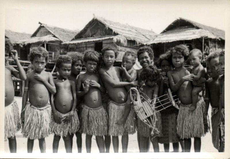 Papua New Guinea, Real Photo Native Papuas, Children (1930s) RP (13)