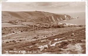 THE NEEDLES  & ALUM BAY-ISLE OF WIGHT IOW UK-PHOTO POSTCARD 1950s