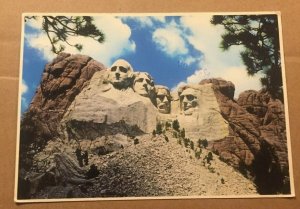 VINTAGE 1982 USED  POSTCARD  MT. RUSHMORE, BLACK HILLS, SOUTH DAKOTA