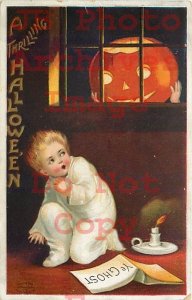 258485-Halloween, IAP No 978-3, Ellen Clapsaddle, JOL in Window Scares Boy