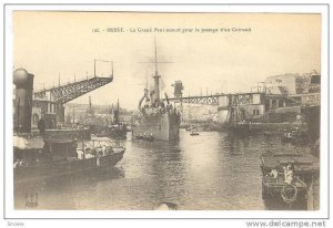 Brest , Finistère  , France , 00-10s ; Le Grand Pont ouvert pour le passage ...