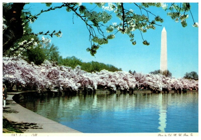 1970's Washington Monument From Across The Pool Washington D.C. PC1975
