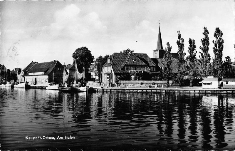 BT14586 Neustadt am hafen        Germany