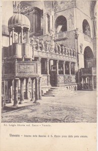Italy Venezia Interno della Basilica di San Marco preso dalla porte sinistra