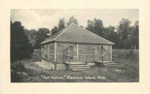 Postcard C-1910 Michigan Mackinac Island Fort Holmes G.H.W. 22-12695