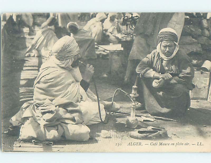 1914 postcard MEN SMOKE HOOKAH ON STREET Algiers Algeria hn6315