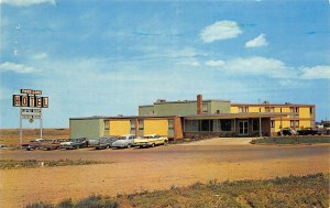 Medicine Hat Alberta Canada 1950s Postcard Park Lane Motor Hotel