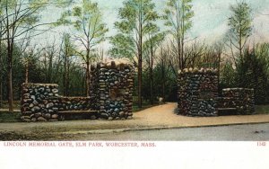 Vintage Postcard Lincoln Memorial Gate Elm Park Spot Worcester Massachusetts MA